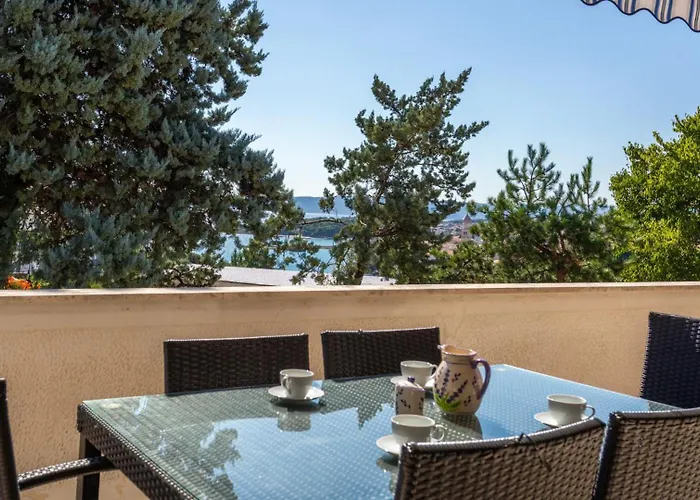 Villa Laura - Krk By Guide