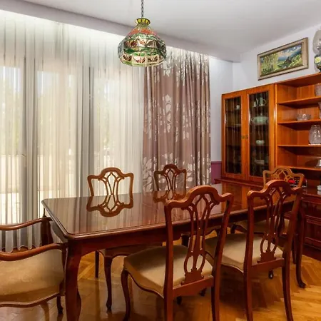 Villa Laura - Krk By Guide Krk Town